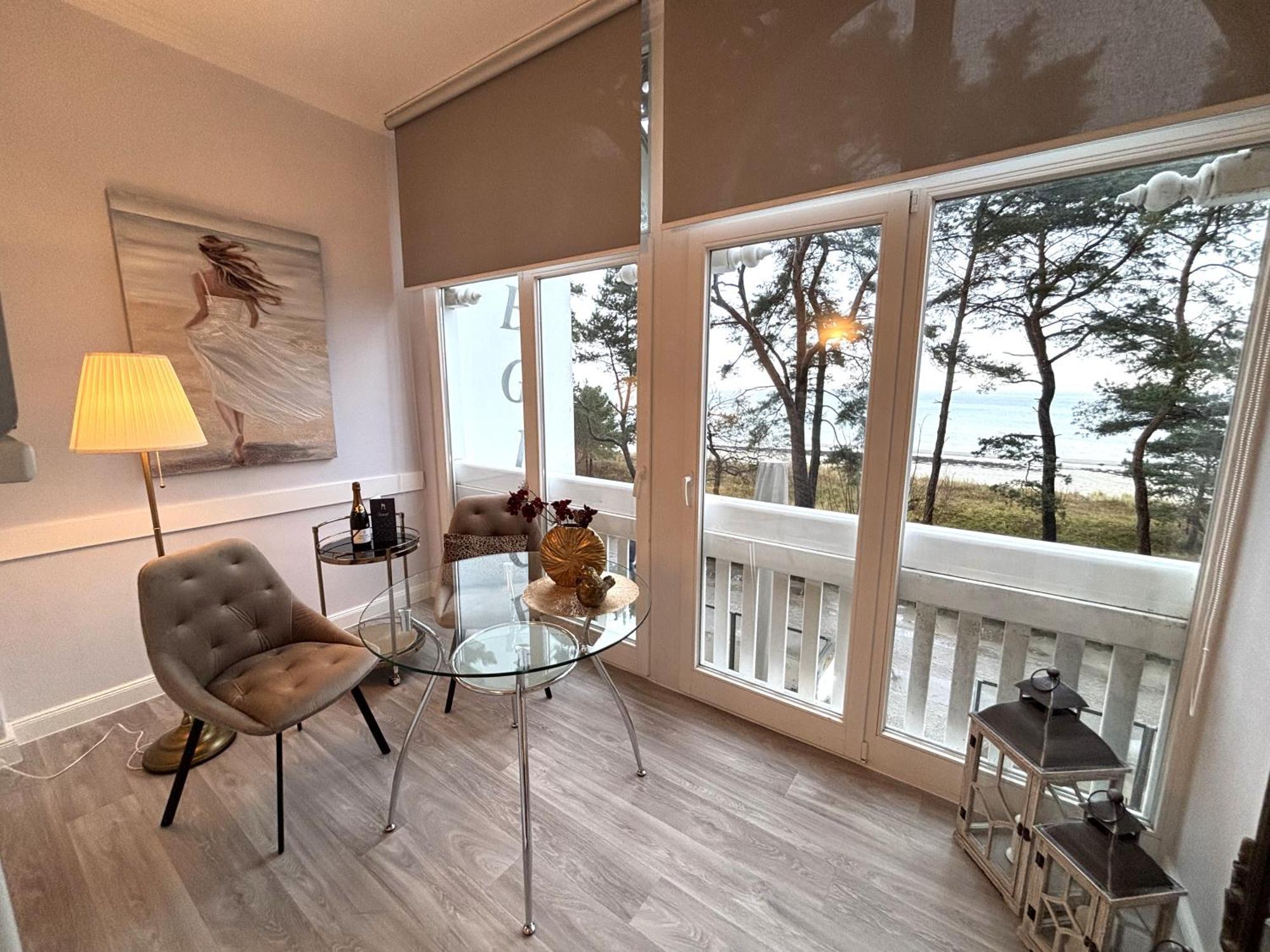 Strandvilla Aegir Mit Ostseeblick Binz Exterior photo